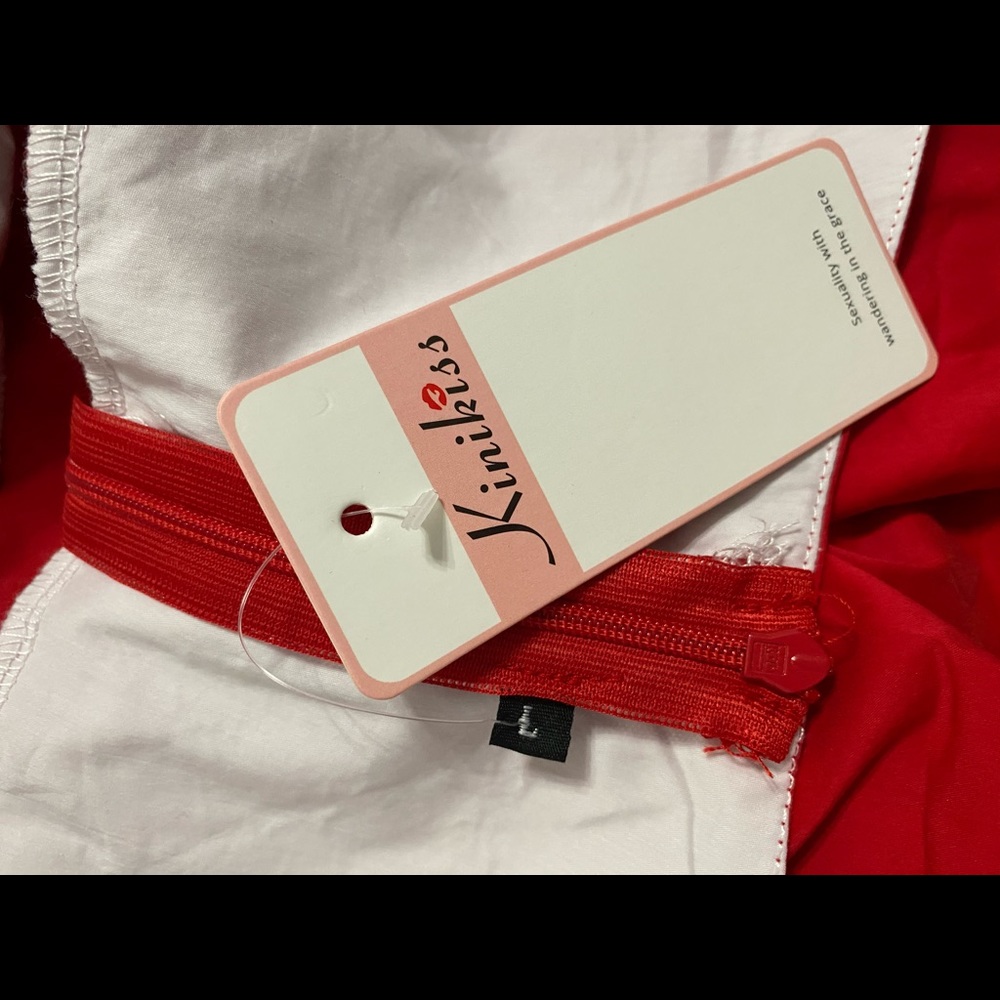 Red top - Picture 2 of 2